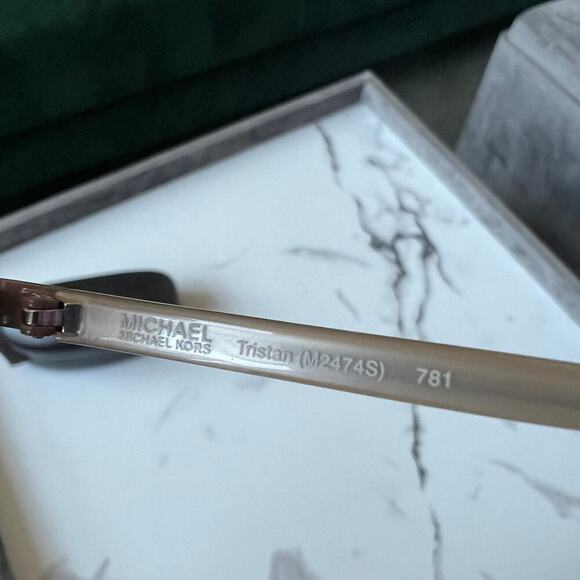 Michael Kors Tristan Aviator Sunglasses M2474S with Case - Picture 6 of 9